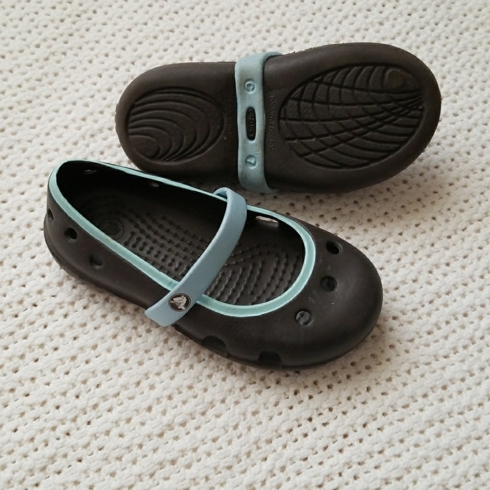 Brown and blue Mary Jane like crocs